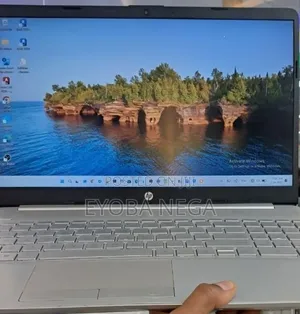New Laptop HP Stream Notebook 16GB Intel Core i5 SSD 512GB