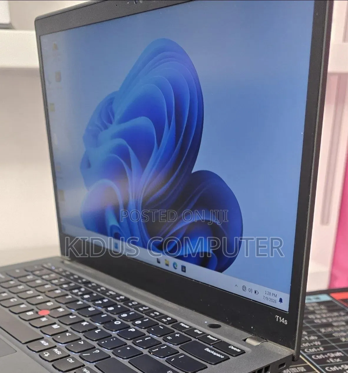 New Laptop Lenovo ThinkPad T14s G4 16GB Intel Core i5 SSD 512GB