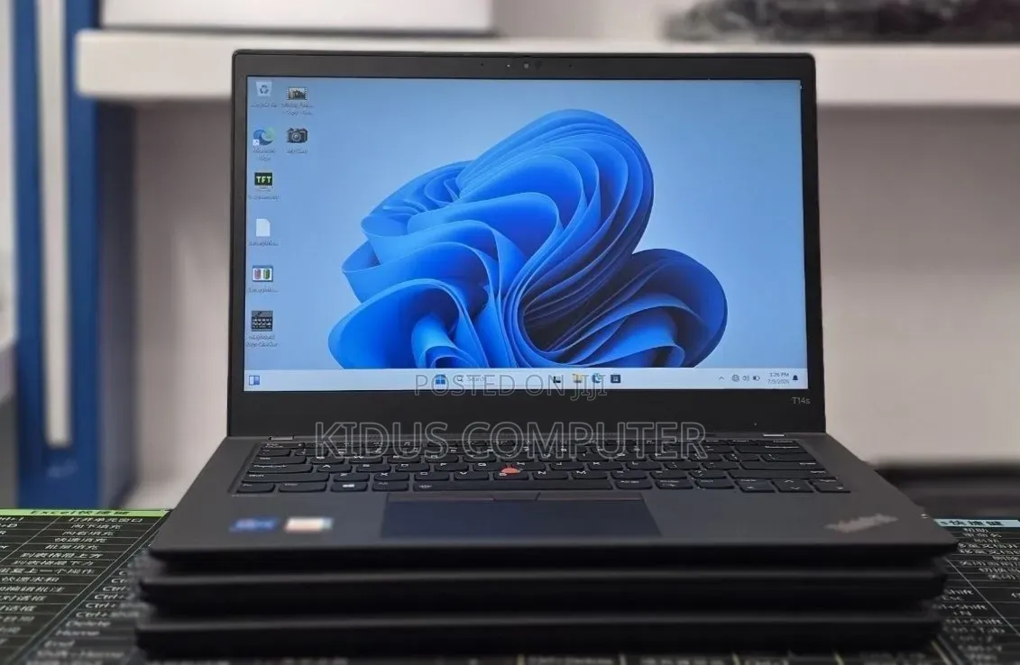 New Laptop Lenovo ThinkPad T14s G4 16GB Intel Core i5 SSD 512GB