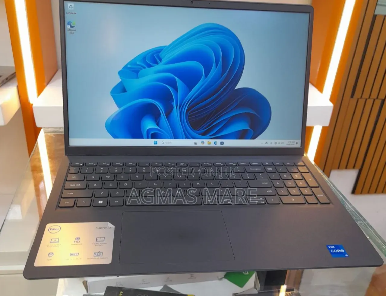 New Laptop Dell Inspiron 15 3530 16GB Intel Core i5 SSD 512GB