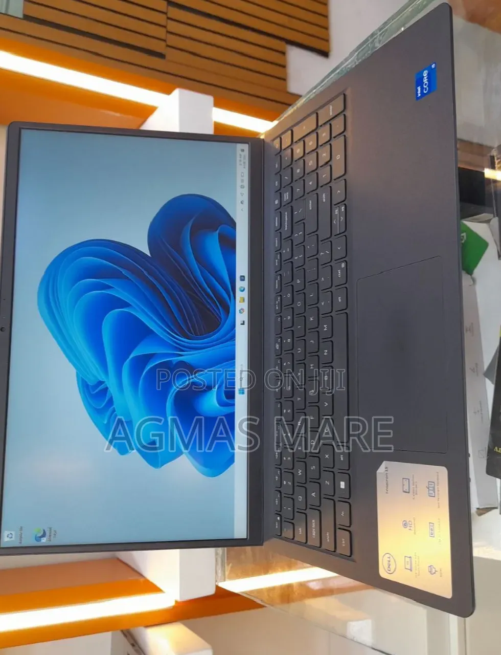 New Laptop Dell Inspiron 15 3530 16GB Intel Core i5 SSD 512GB