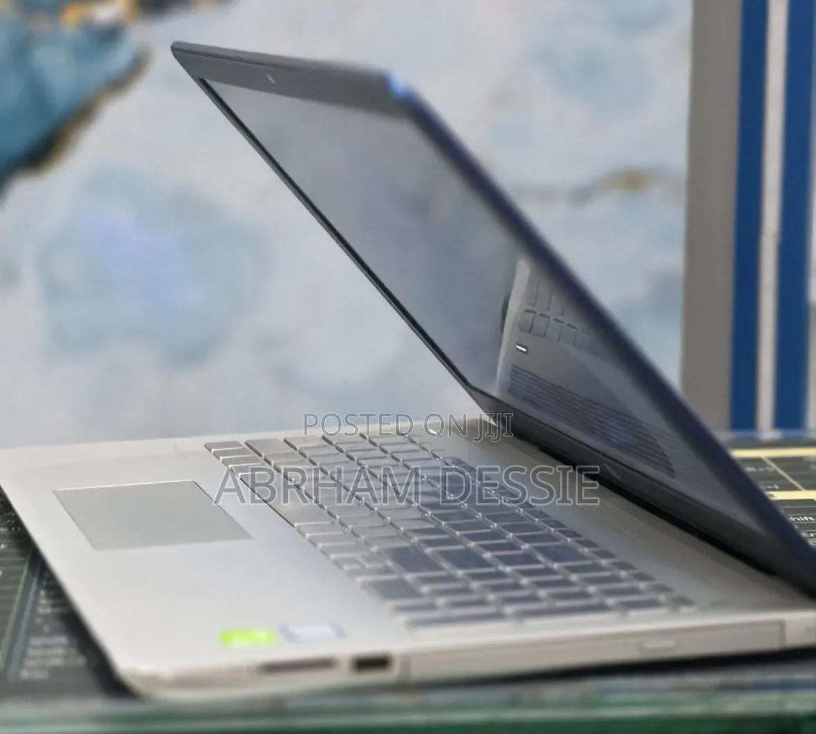 New Laptop HP 12GB Intel Core i7 HDD 1T