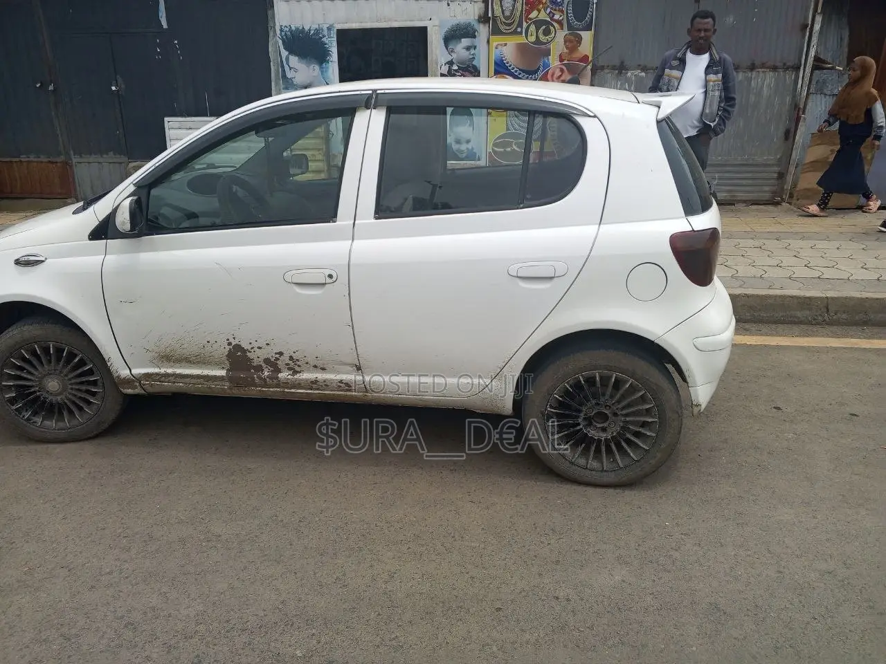 Toyota Vitz 2004 Gray
