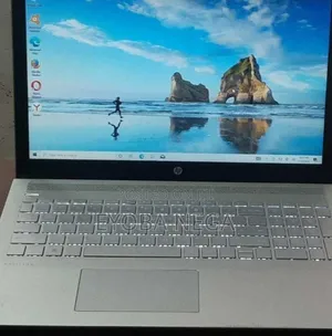 Laptop HP Pavilion 15 8GB Intel Core i5 HDD 1T