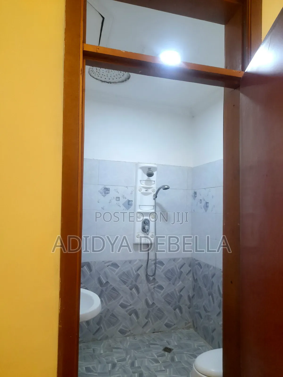 4bdrm House in Gegelan, Akaky Kaliti for sale