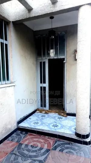 6bdrm House in Gelan, Akaky Kaliti for sale