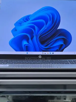 New Laptop HP Pavilion 15 8GB Intel Core Ultra 5 SSD 512GB
