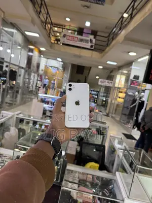 Apple iPhone 11 128 GB White