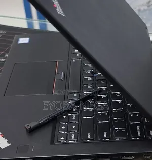 Laptop Lenovo ThinkPad X380 Yoga 16GB Intel Core i5 SSD 256GB