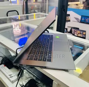 New Laptop HP ZBook 15 32GB Intel Core i9 SSD 512GB