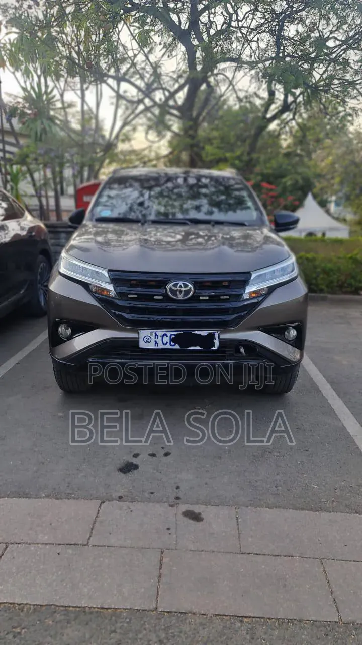 Toyota Rush 2022 Brown