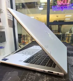 New Laptop HP EliteBook 840 G10 16GB Intel Core i7 SSD 512GB