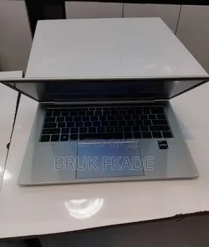 New Laptop HP EliteBook 840 G10 16GB Intel Core i7 SSD 512GB