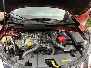 Nissan Juke 2021 Red
