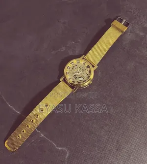 Selling Watch at Considerable Price