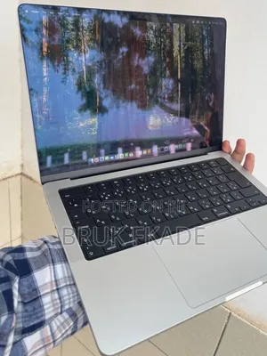New Laptop Apple MacBook Pro 2024 M4 Pro 16GB Apple M4 Pro SSD 512GB