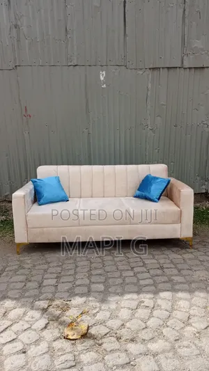 Equal Sofa 1