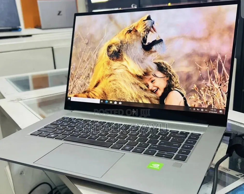 New Laptop HP ZBook 15 32GB Intel Core i9 SSD 512GB