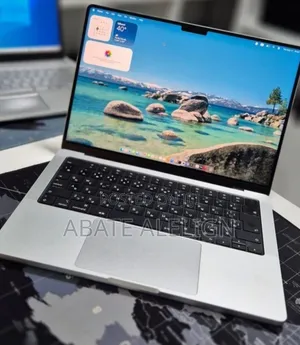 New Laptop Apple MacBook Pro 2024 M4 16GB Apple M4 Pro SSD 512GB