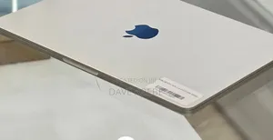 New Laptop Apple MacBook Air 2025 M4 16GB Apple M4 SSD 256GB