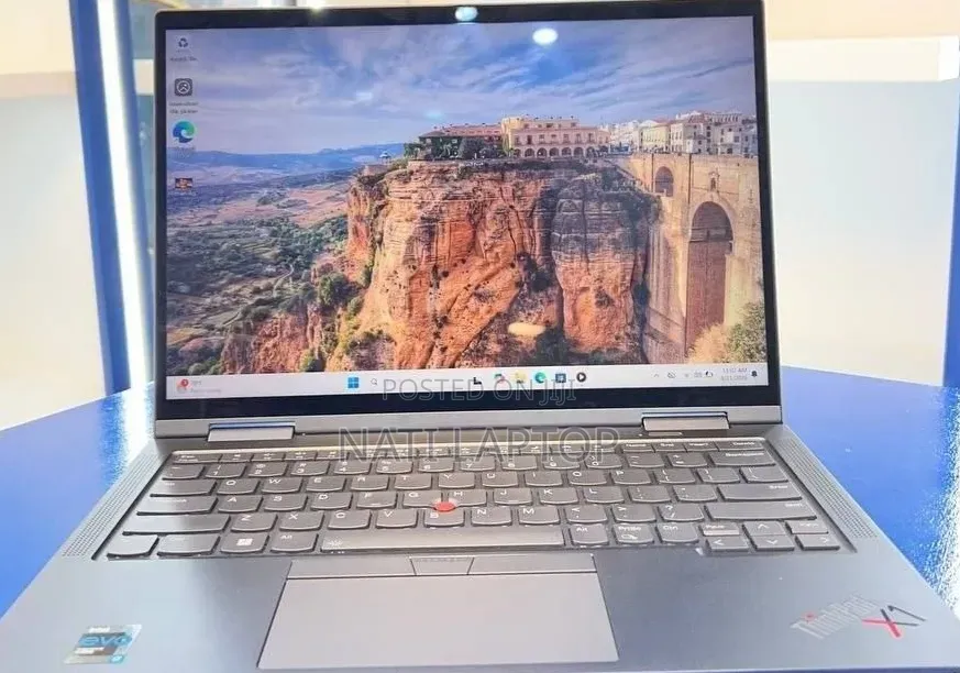 New Laptop Lenovo ThinkPad X1 Yoga 16GB Intel Core i7 SSD 512GB