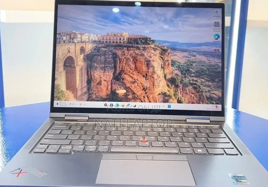 New Laptop Lenovo ThinkPad X1 Yoga 16GB Intel Core i7 SSD 512GB
