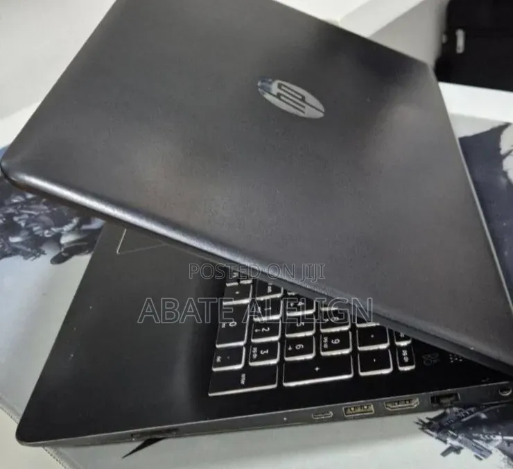 New Laptop HP Pavilion Power 15 8GB Intel Core i7 SSD 256GB