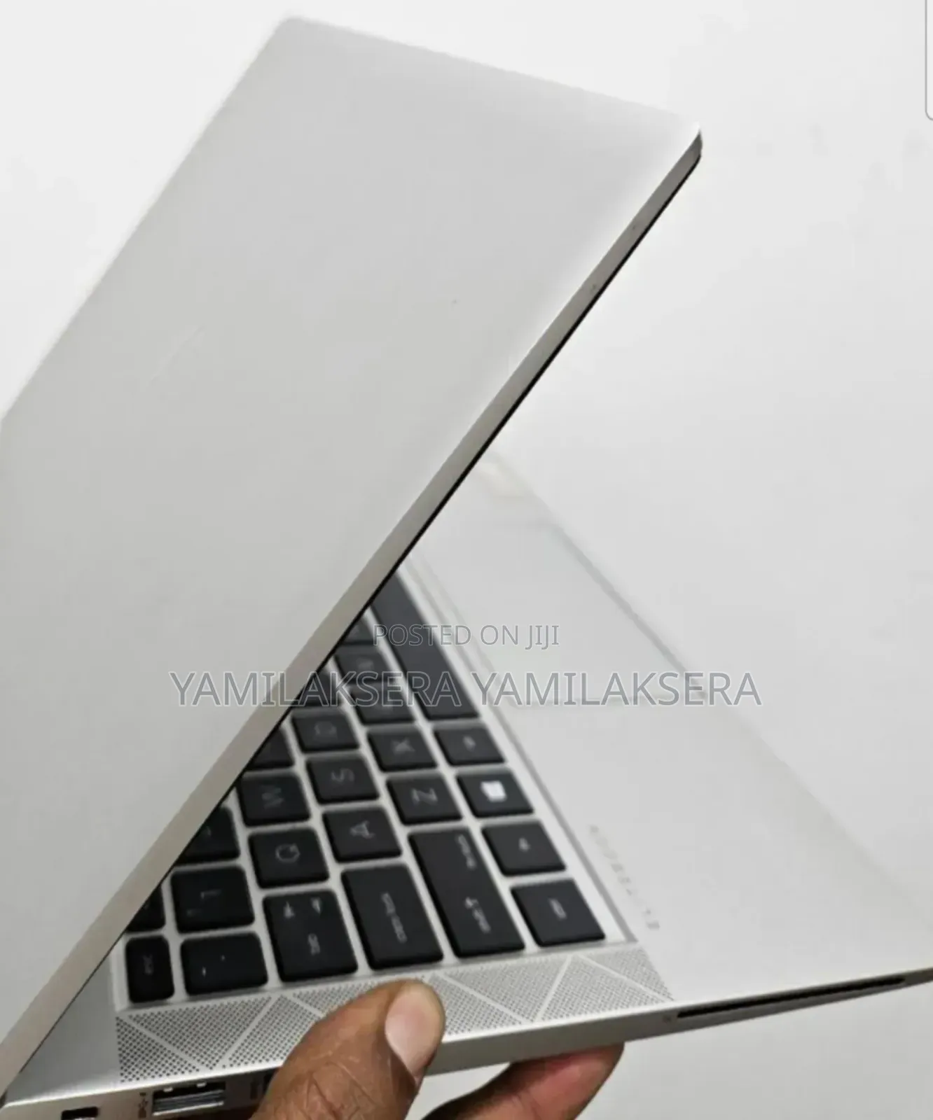 New Laptop HP EliteBook 830 G8 16GB Intel Core i7 SSD 512GB