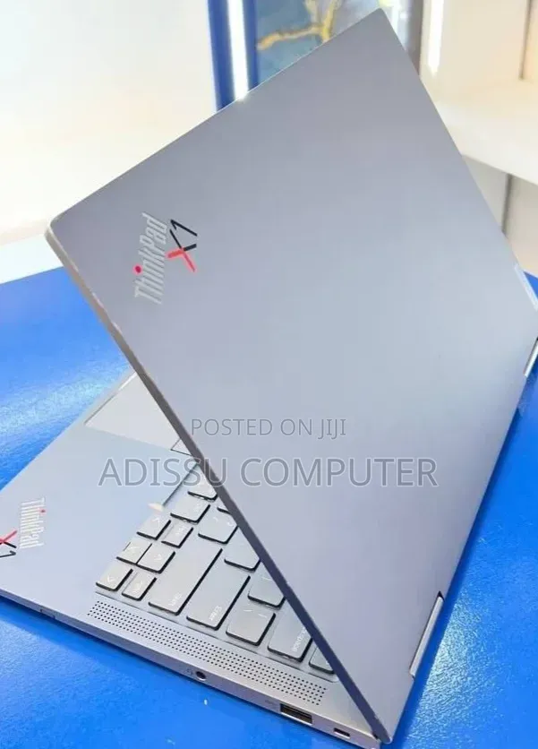New Laptop Lenovo ThinkPad X1 Yoga 16GB Intel Core i7 SSD 512GB