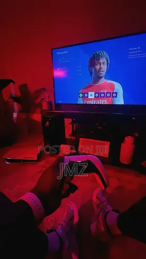 New ፕሌስቴሽን 5 ከ 1 ቴራ ጋር
