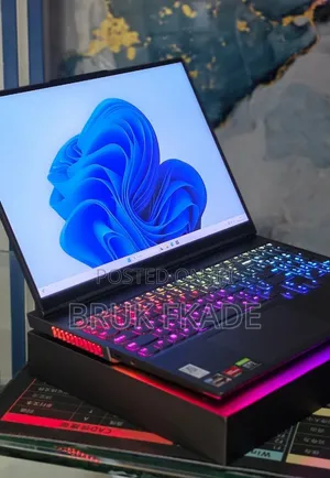 New Laptop Lenovo Legion 5 32GB AMD Ryzen 9 SSD 1T