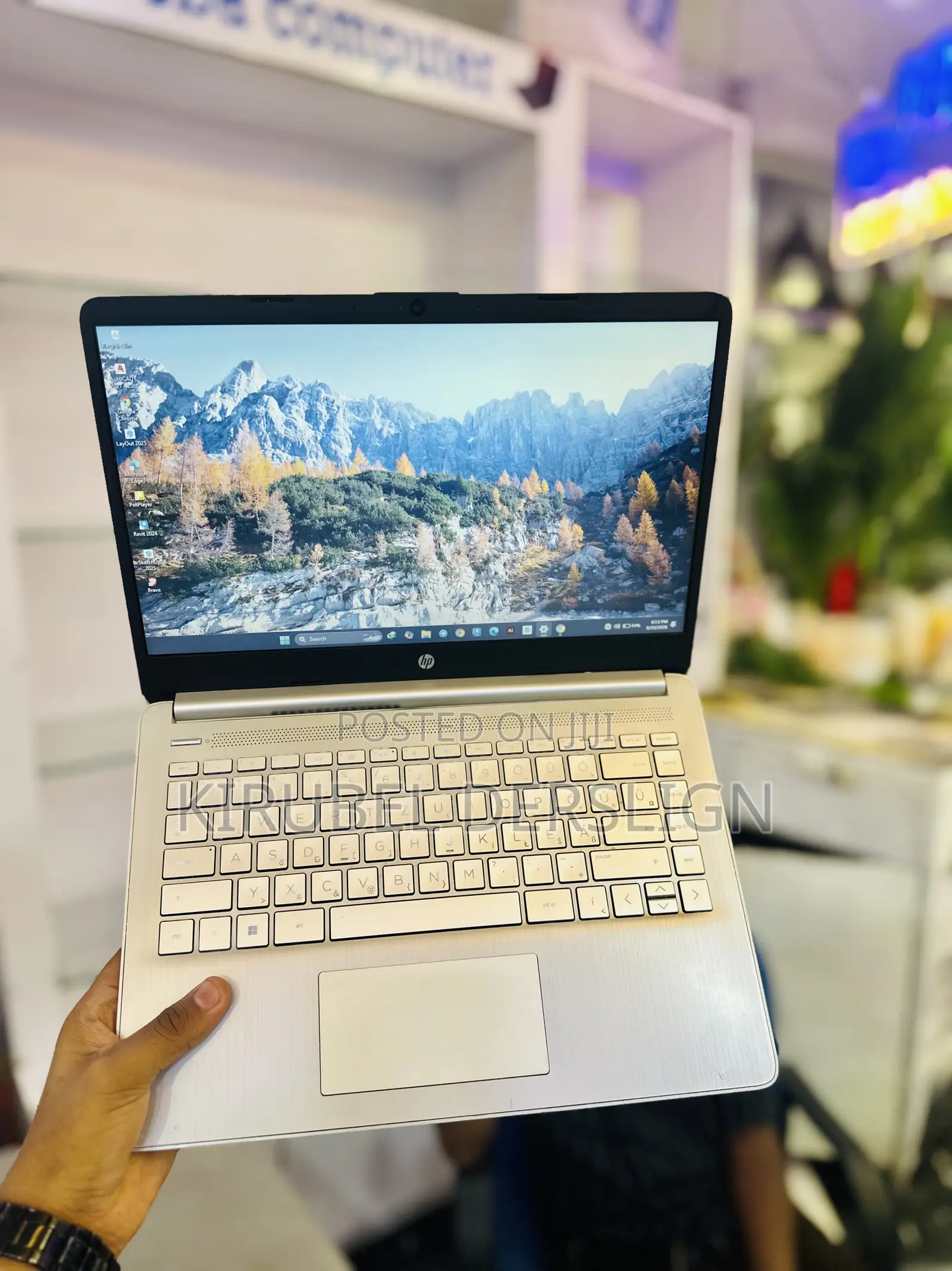 New Laptop HP 255 G8 8GB AMD Ryzen 3 SSD 256GB