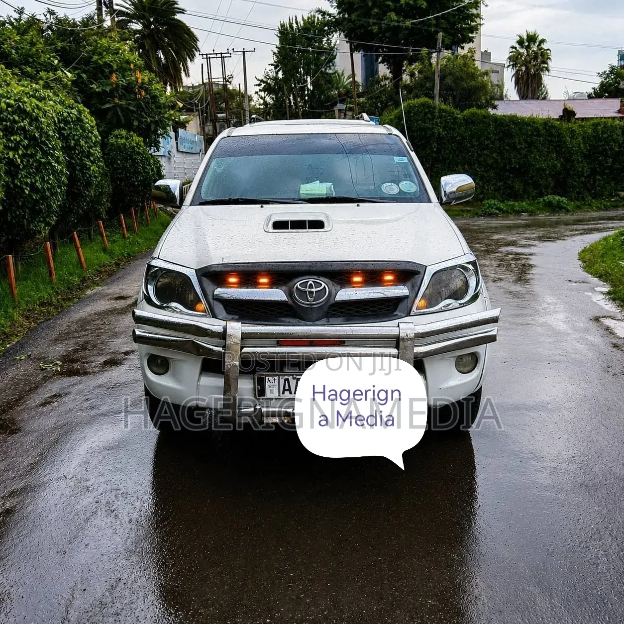 Toyota Hilux 2010 White
