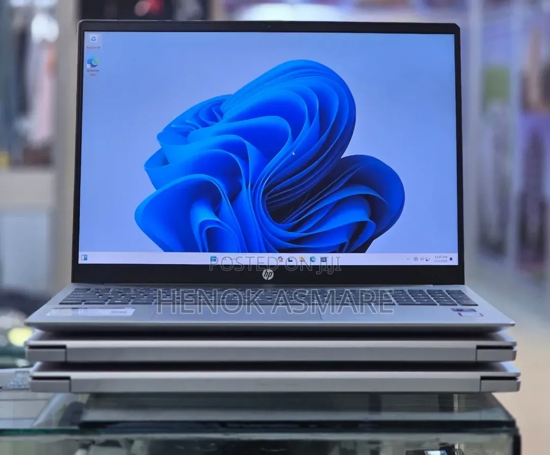 New Laptop HP Pavilion 14 8GB Intel Core Ultra 5 SSD 512GB