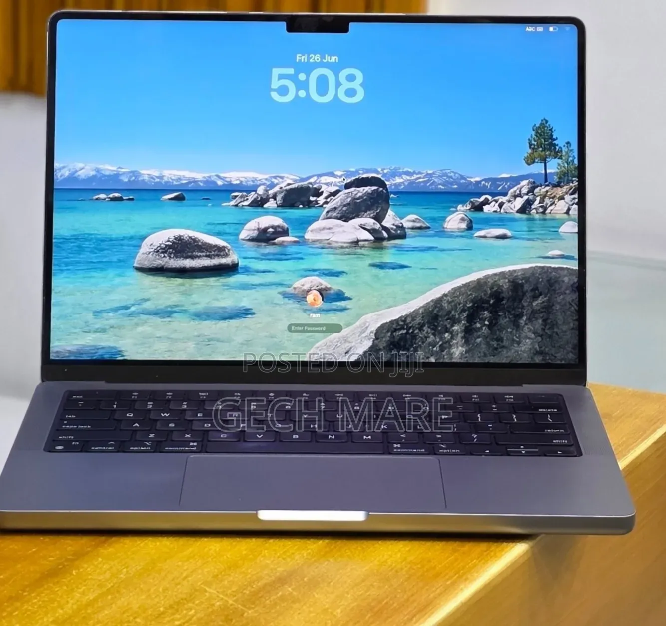 New Laptop Apple MacBook Pro 2021 M1 32GB Apple M1 Pro SSD 512GB