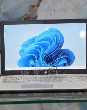 New Laptop HP Pavilion 15 12GB Intel Core i7 SSD 1T