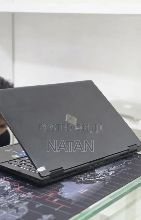 New Laptop HP Omen 16 16GB Intel Core i9 SSD 512GB