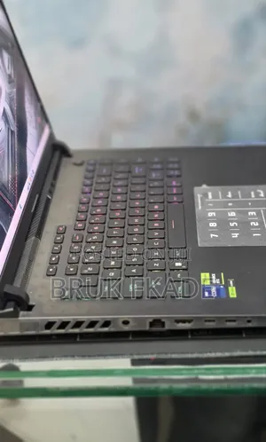 New Laptop Asus ROG Strix G15 16GB Intel Core i9 SSD 1T