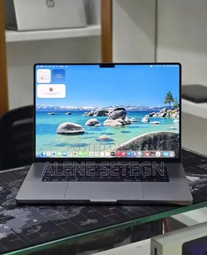 New Laptop Apple MacBook Pro 2023 M2 16GB Apple M2 SSD 512GB