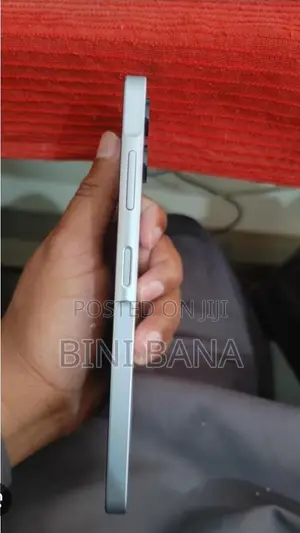 New Samsung Galaxy A06 64 GB Silver
