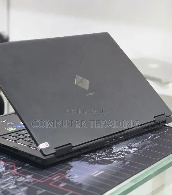 New Laptop HP Omen 16 16GB Intel Core i9 SSD 512GB