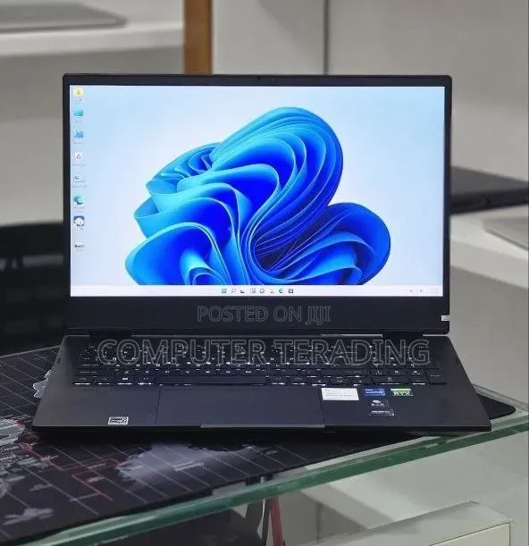 New Laptop HP Omen 16 16GB Intel Core i9 SSD 512GB