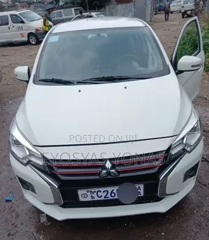 Mitsubishi Attrage 2022 White