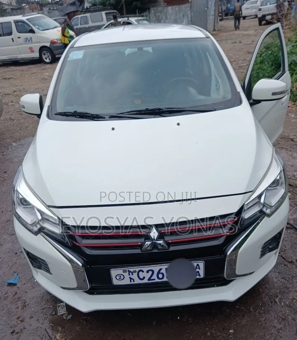 Mitsubishi Attrage 2022 White