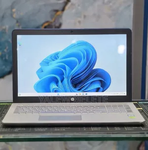 New Laptop HP Pavilion 15 12GB Intel Core i7 HDD 1T