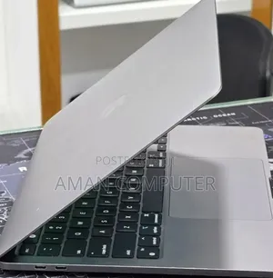 New Laptop Apple MacBook Pro 2022 M2 16GB Intel Core M2 SSD 512GB
