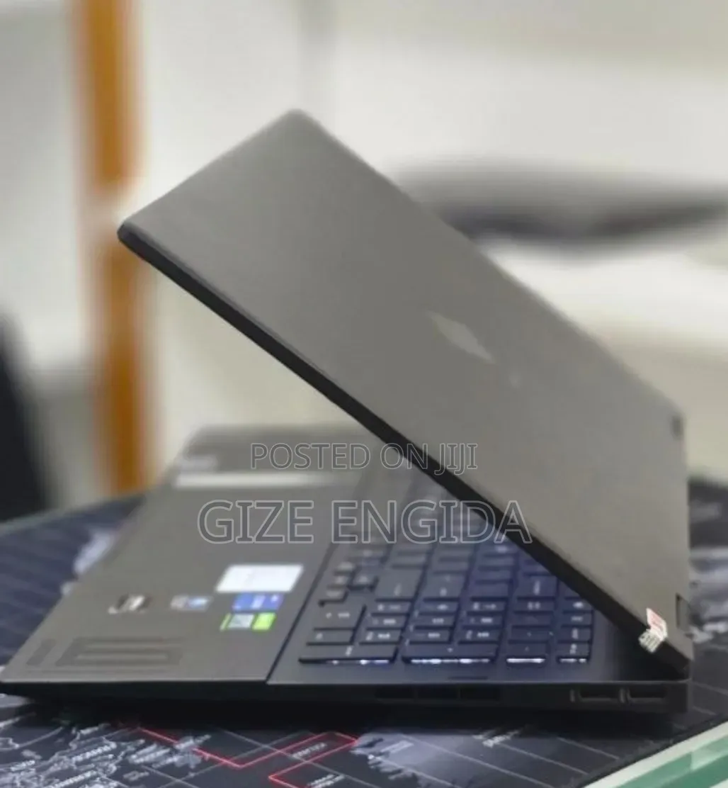 New Laptop HP Omen 16 16GB Intel Core i9 SSD 512GB