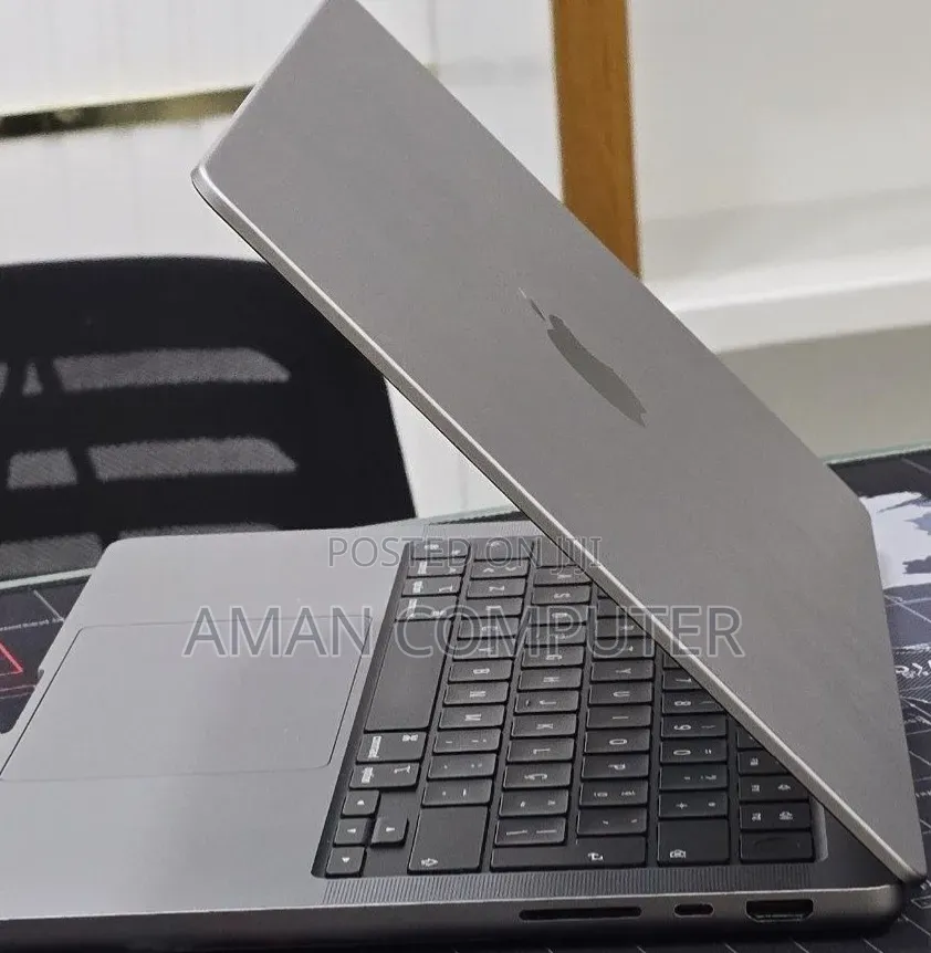 New Laptop Apple MacBook Pro 2021 M1 32GB Apple M1 SSD 512GB