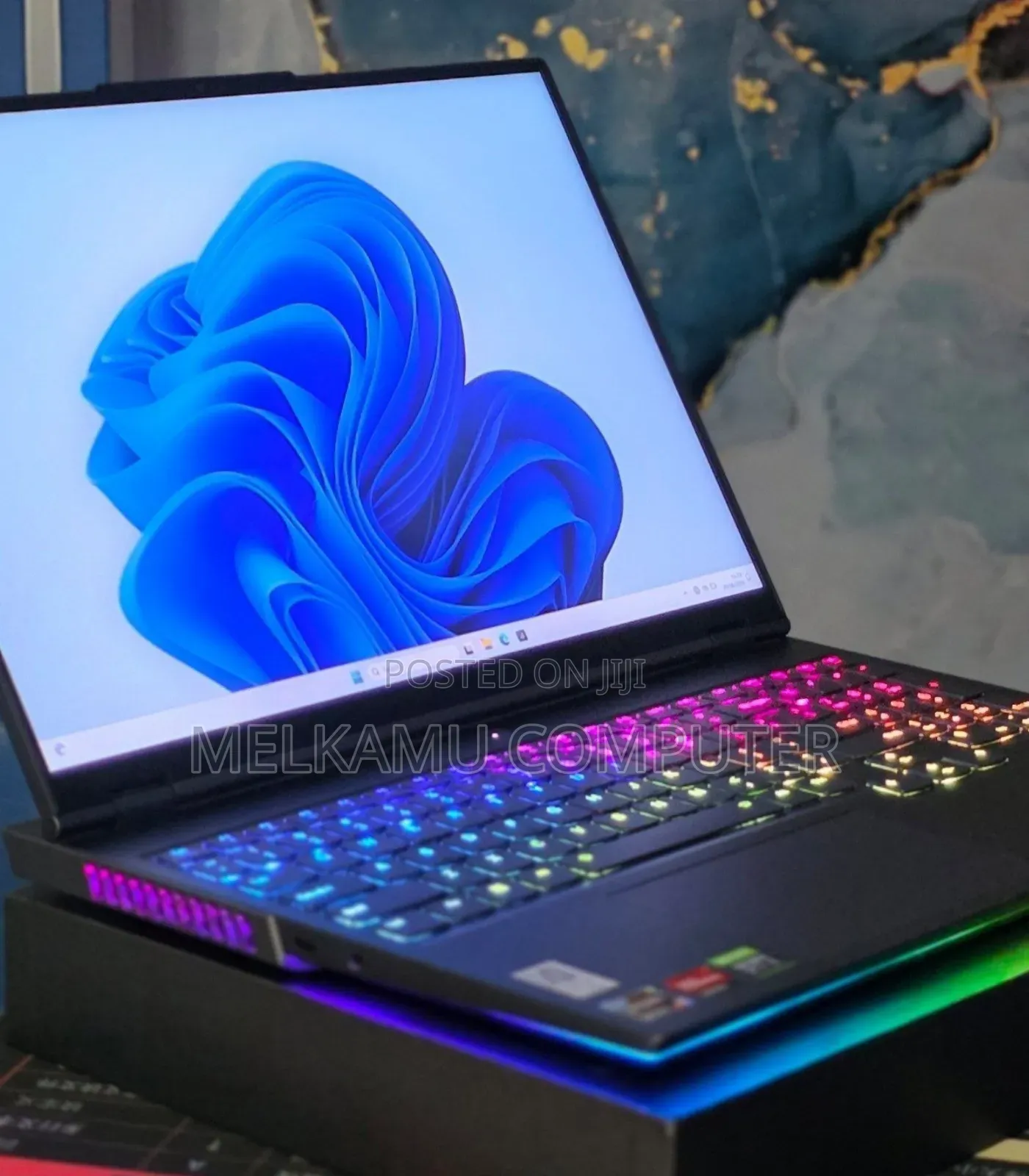 New Lenovo Legion Y7000P IRX9 Gaming Laptop 32GB AMD Ryzen 7 SSD 1T