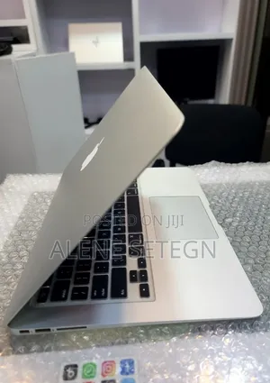 New Laptop Apple MacBook Air 2017 8GB Intel Core i5 SSD 128GB